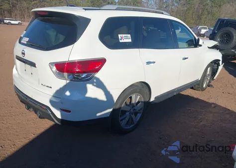 2016 Nissan Pathfinder Platinum z USA, uszkodzony, nr VIN 5N1AR2MN7GC642330
